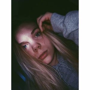 Meet your Posher, Adrianna